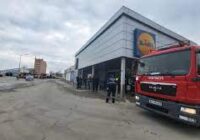 Incendiu la magazinul Lidl din Eforie Nord / 50 de persoane evacuate